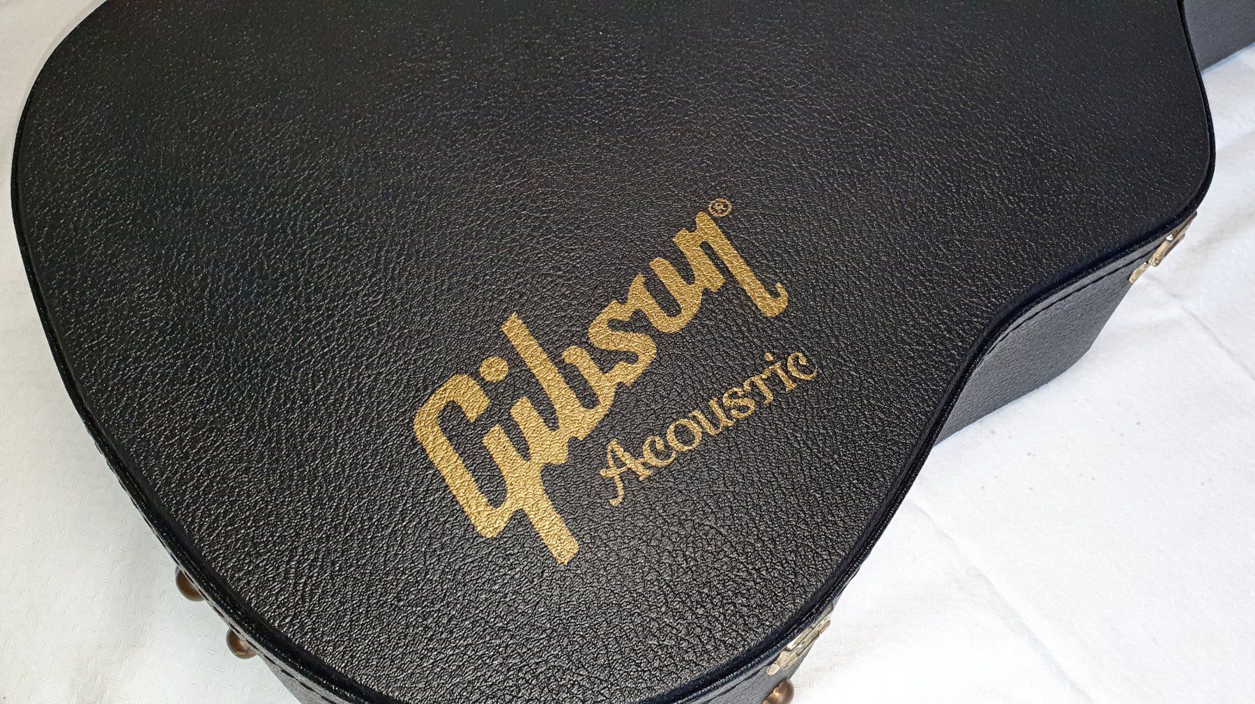 Gibson Strumenti musicali: Gibson Case Dreadnought Plüsch BLAU Gitarrenkoffer – Usato da Basel venduto da x-hobby 6