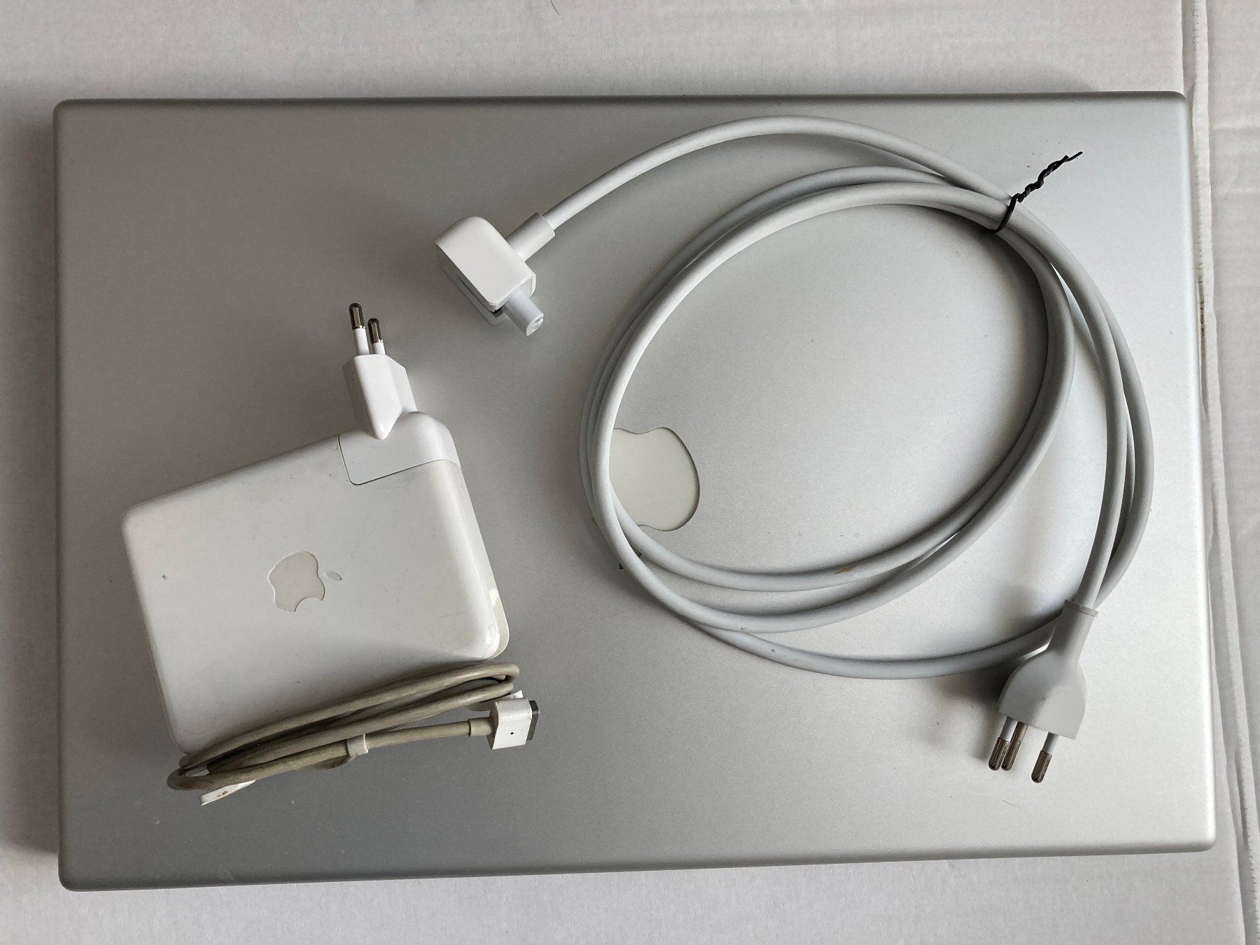 Apple Notebook: Vintage Apple MacBook Pro "Core 2 Duo" 2.33 17" – Difettoso da Carona venduto da gamuffo 3