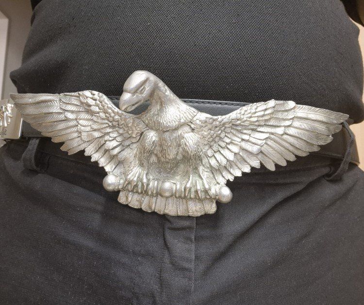 Gürtelschnallen: Gürtelschnalle Adler  /Skulptur von Robert Christoph – Gebraucht aus Spreitenbach von aspen11