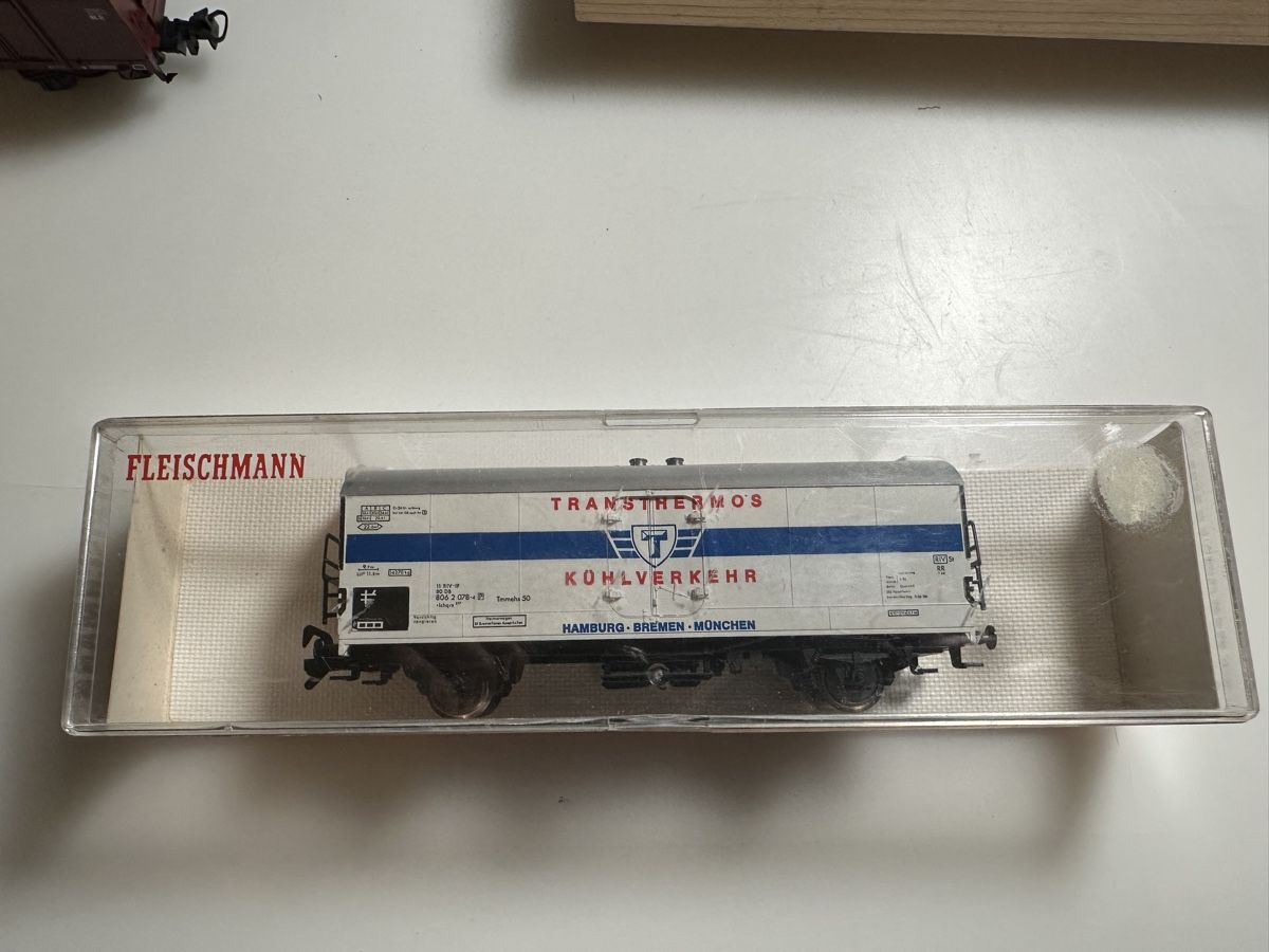 Fleischmann Modellini di ferrovie: Fleischmann Kühlwagen H0 – Nuovo (secondo la descrizione) da Schaffhausen venduto da Danilo-86