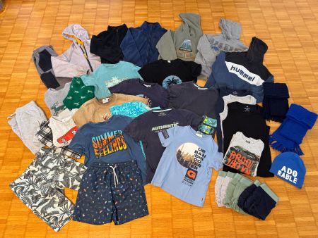 Kinderkleider-Set für Jungs, Gr. 128-140
