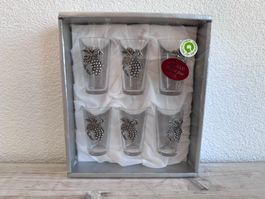 Lot de 6 verres avec motifs en étain