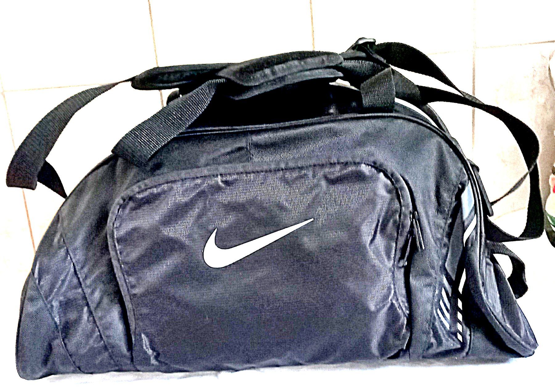 Nike Borse: Nike Sporttasche neuwertig – Usato da Baar venduto da 2cvbaar