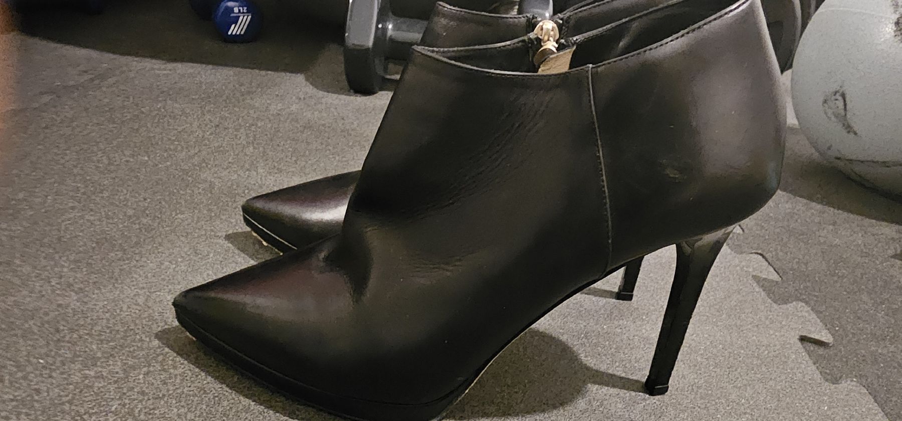 Jimmy Choo Damenschuhe: Jimmy Choo Mid ankle boots – Gebraucht aus La Tour-de-Peilz von mcp_w7rw 1