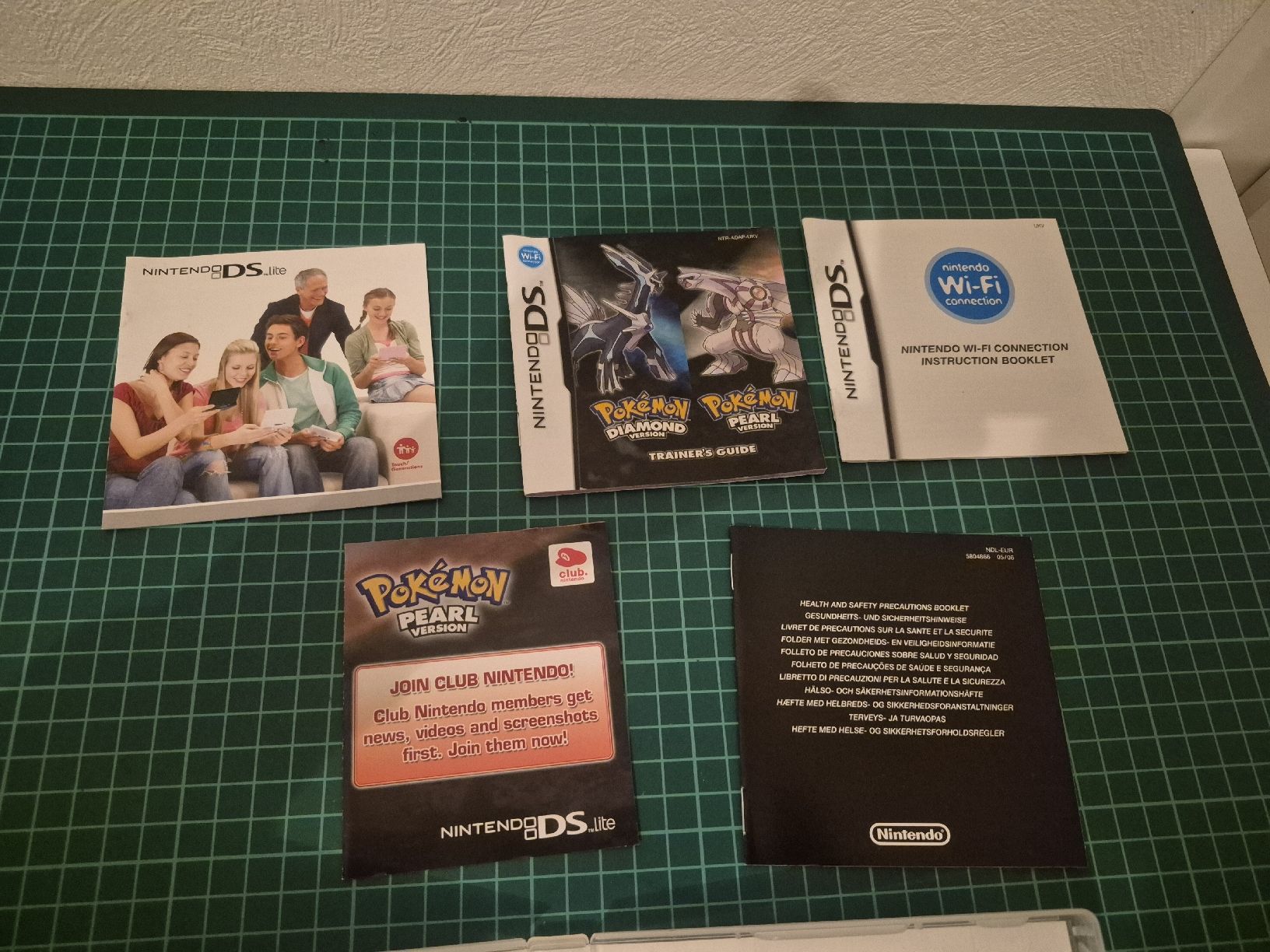 Nintendo Giochi: Pokemon Pearl Version - Nintendo DS - Complete Game!  NDS – Usato da Meyrin venduto da Retro-GZ 2