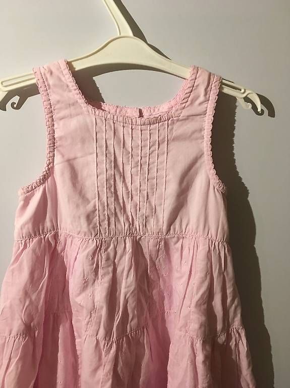 Robes et jupes: Aermelloses Kleidli rosa Grösse 98 – D'occasion à Rothenburg par Flaeckly 1