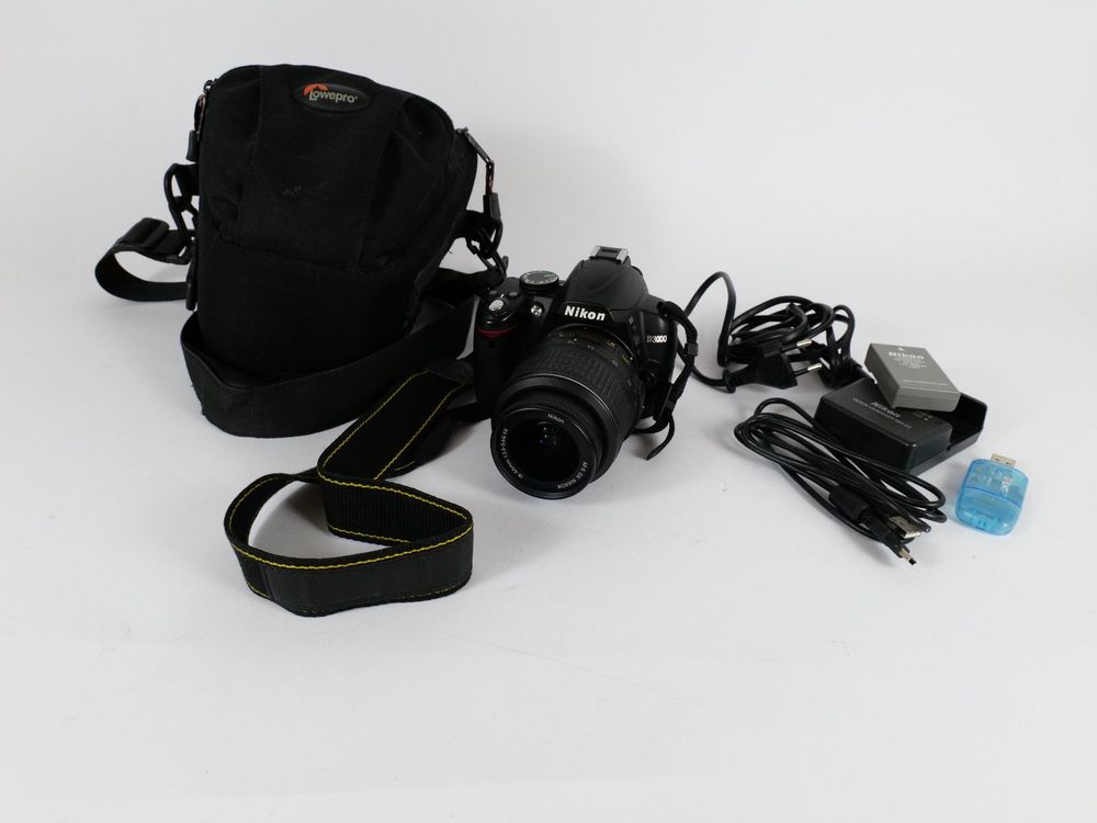 NIKON D3000 DSLRKamera inkl. Zubehör Kaufen auf Ricardo