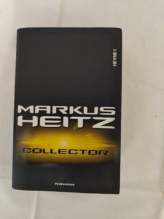 Libri: Markus Heitz COLLECTOR und OPERATION VADE RETRO SCI FI – Usato da Wetzikon ZH venduto da Matrixx7