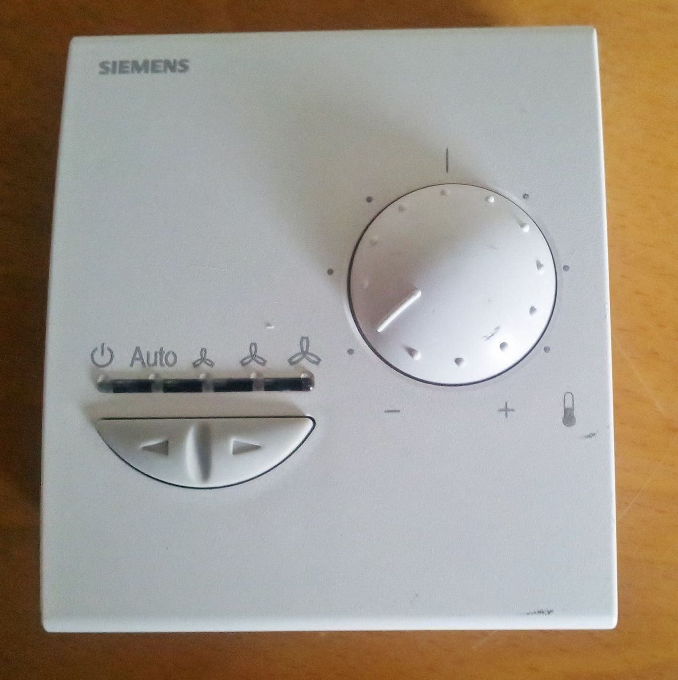 Mesurer: Raumgerät Siemens mit PPS2-Schnittstelle – Neuf (Voir description) à Reinach AG par Amroch 1