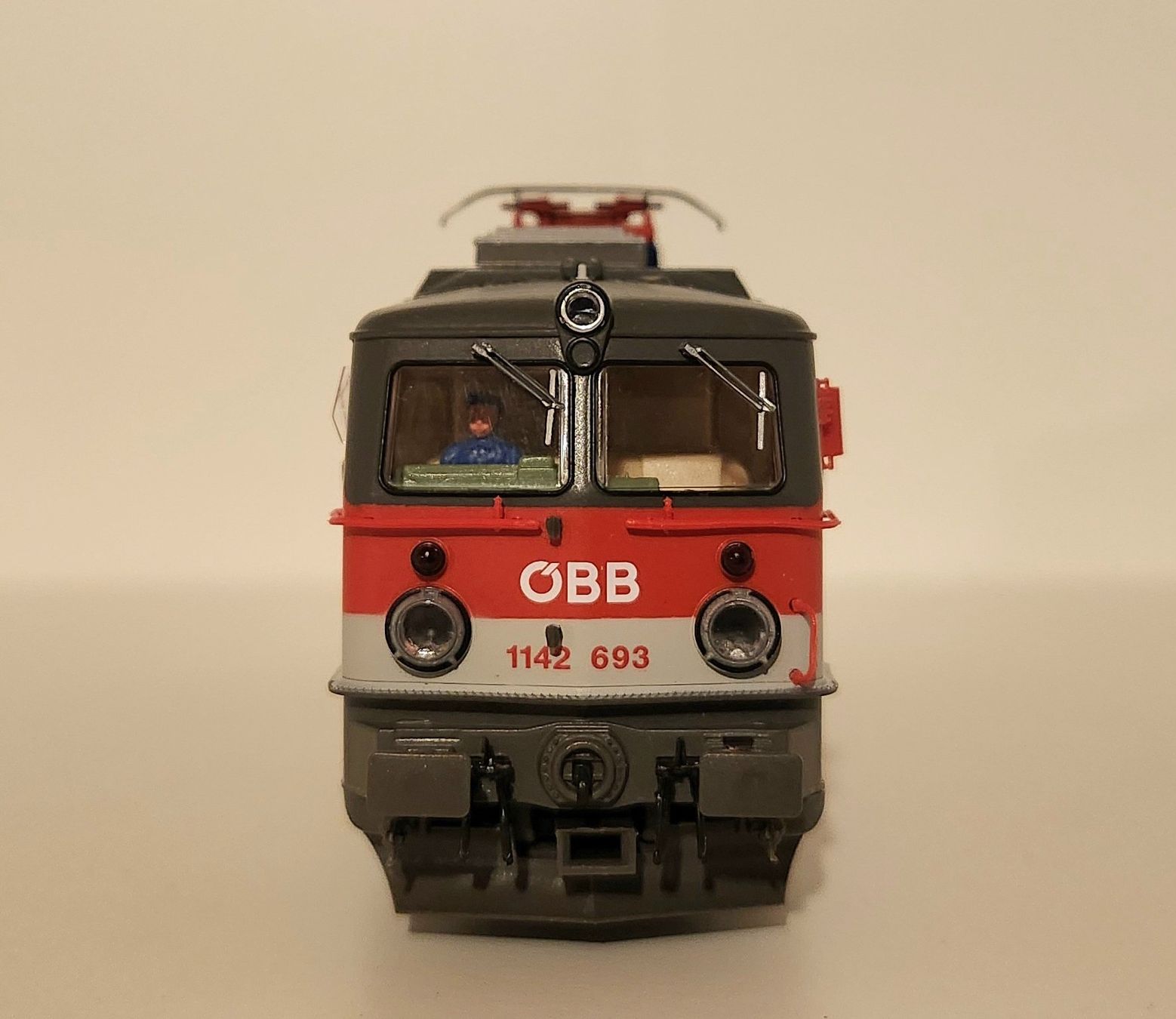 Roco Modelleisenbahnen: Roco ÖBB Rh 1142 DCC Sound – Gebraucht aus Wittenwil von ced_q8j7 2
