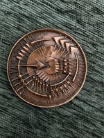 Arnaldo Pomodoro Bronze-Medaille Vorwerk Folletto 1988