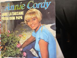 45 TOURS - Annie Cordy - JANE LA TARZANE