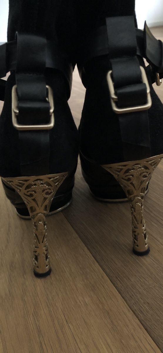 Bally Scarpe da donna: Bally Stiefeletten – Nuovo (secondo la descrizione) da Liestal venduto da ell_6xc7 2