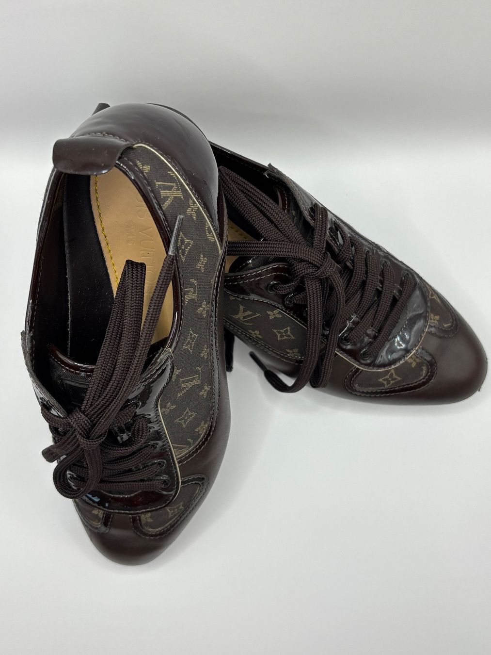 Louis Vuitton Scarpe da donna: Louis Vuitton Schuhe – Usato da Buchrain venduto da Mr.Kim 1