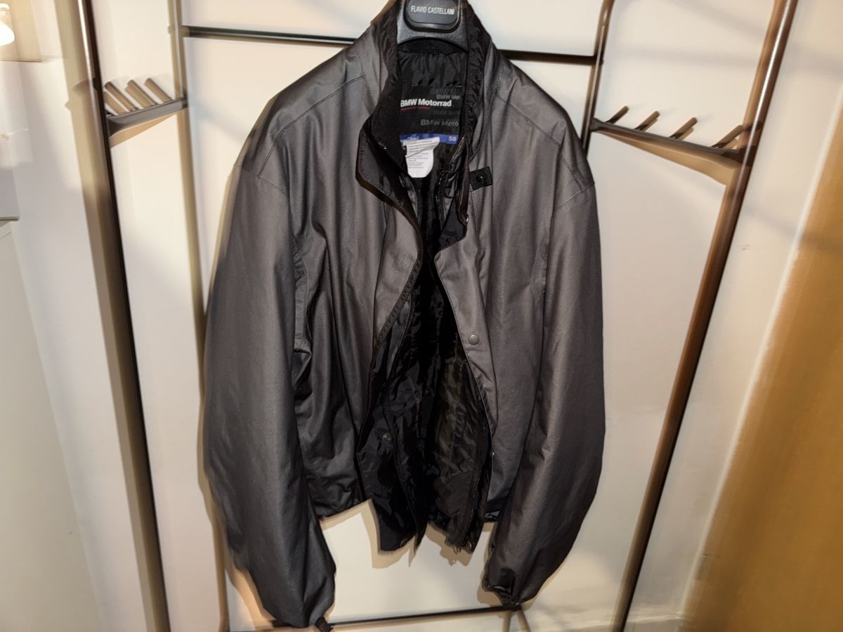 BMW Giacche: Blouson moto BMW Motorrad NeonShell Taille 58 – Usato da Sementina venduto da Delbi