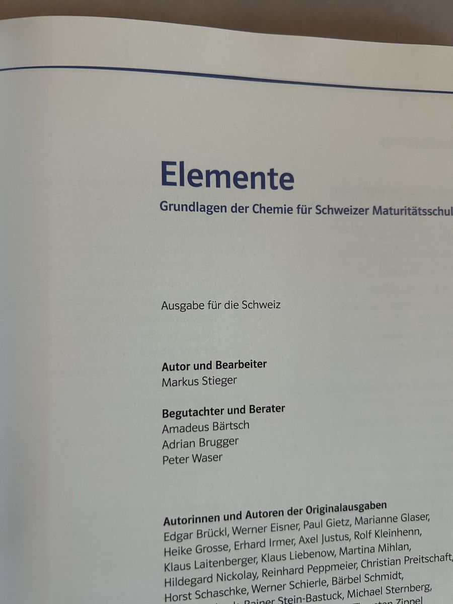 Livres: Elemente Klett – D'occasion à Alterswil FR par kat_cfw8 1