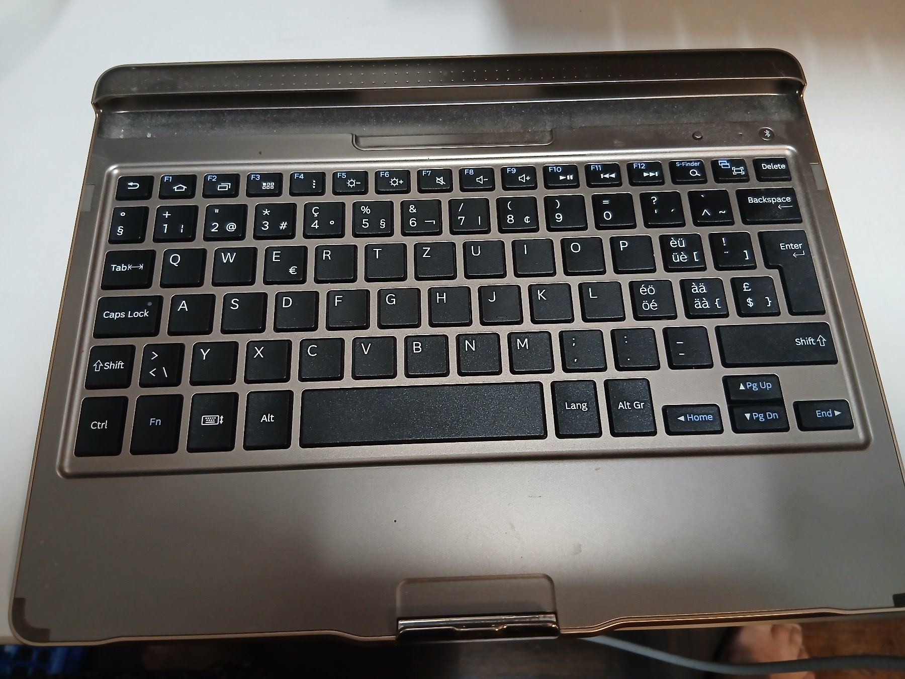 Samsung Tastiere: Samsung Tablet Tastatur EJ-CT800 – Difettoso da Bottmingen venduto da Bartel57