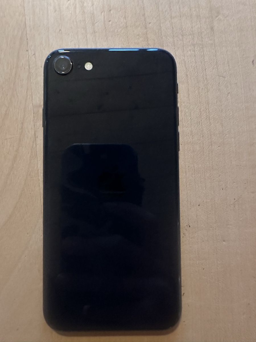 Apple Telefoni cellulari / Smartphones: iPhone SE 2022 – Usato da Heimiswil venduto da retowidmer 3