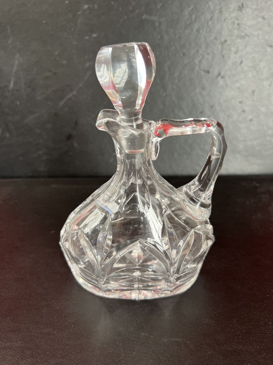 Caraffe: ancienne carafe cristal taillé – Usato da La Neuveville venduto da XavierLuke