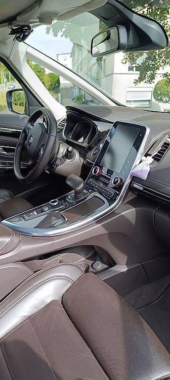 Automobili: Renault Espace Initial Paris  – Usato da Zürich venduto da Nara83 3