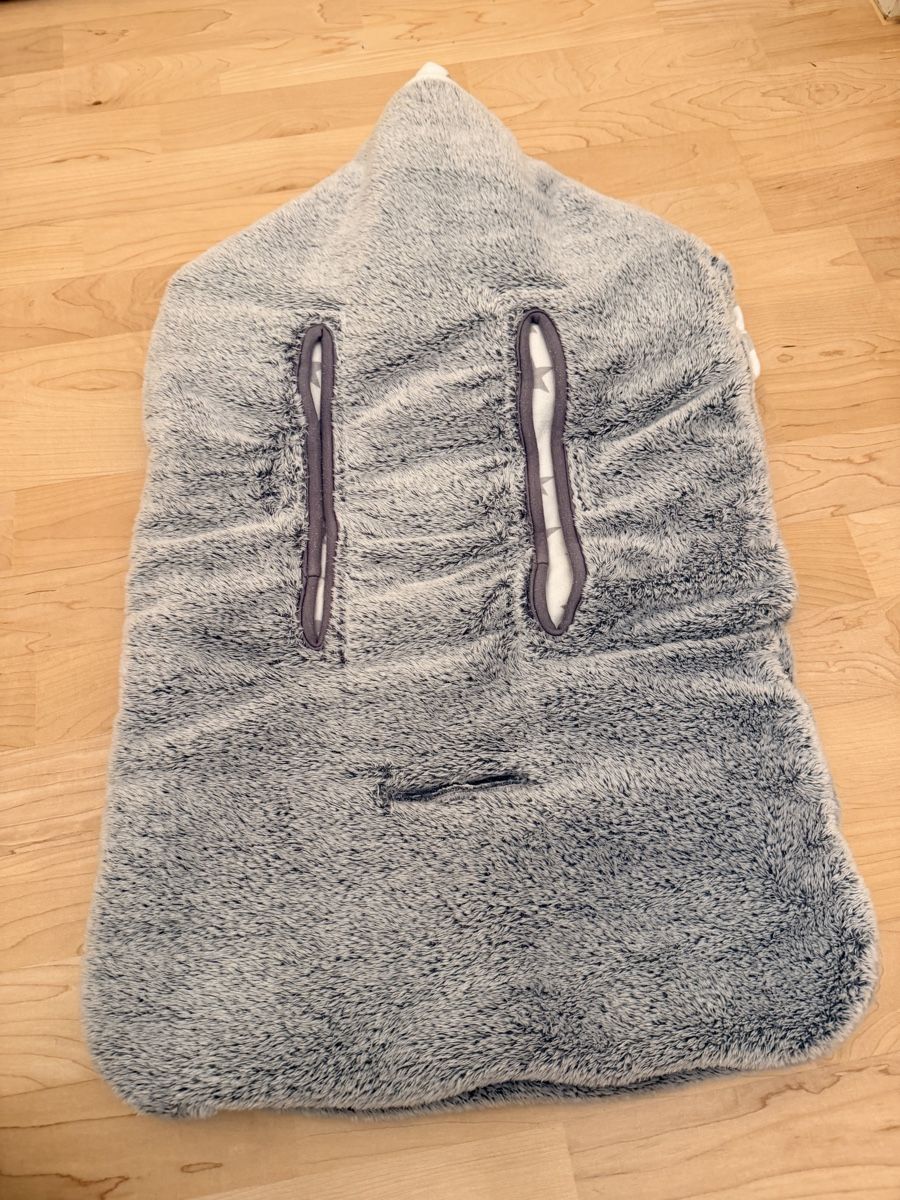 Schlafsäcke: Fusssack/Schlafsack grau mit Sternenmuster gebraucht – Gebraucht aus Weinfelden von rocha10 4
