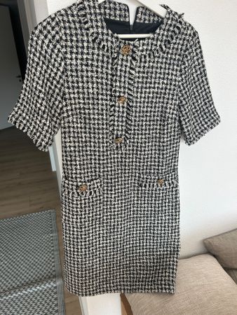 Hallhuber Kleid im Chanel Look 34