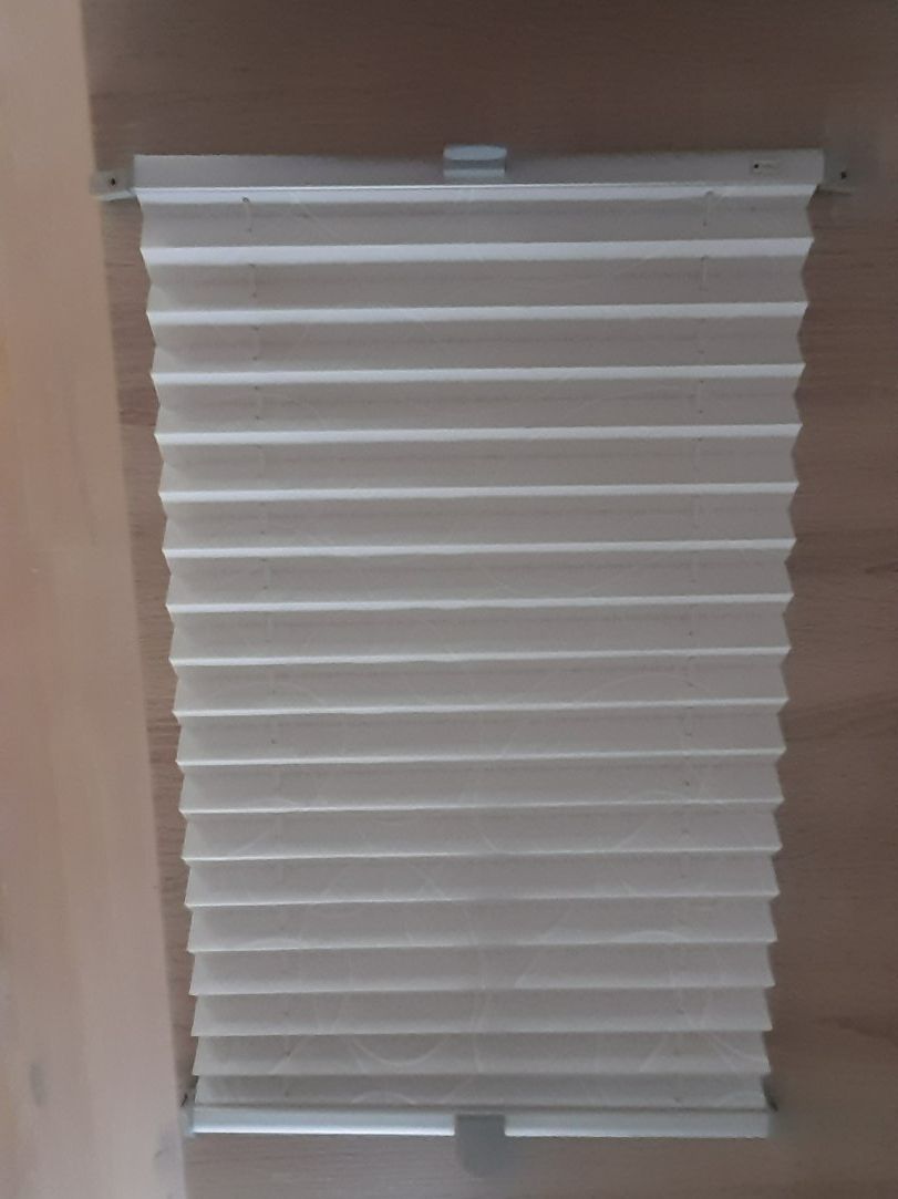 Tende da sole: LAMELLENSTORE KLEIN ab 1 Fr. – Usato da buttikon sz venduto da hsftbu