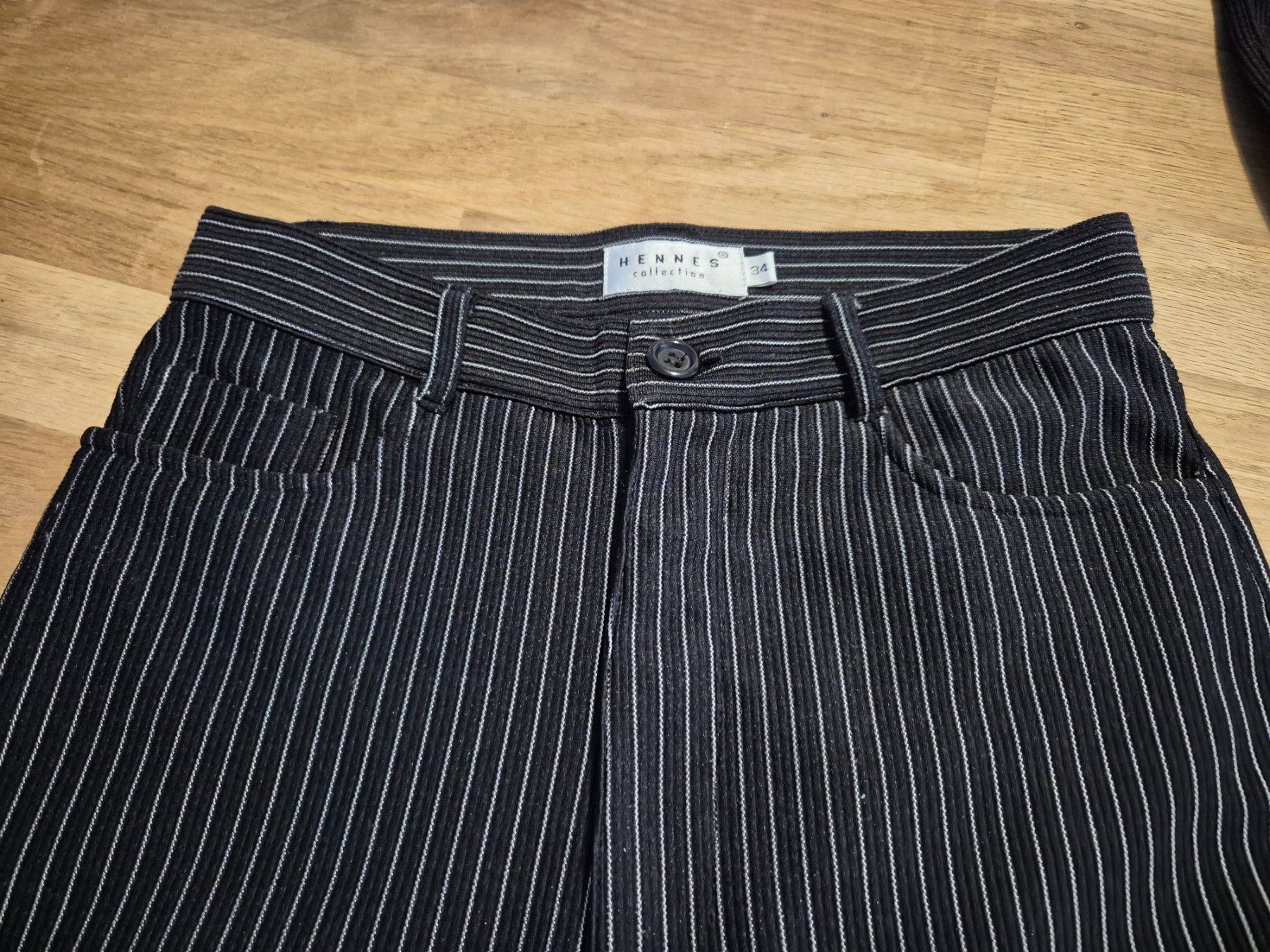 Pantaloni: 2 Stretchhosen Gr. 34 von Hennes – Nuovo (secondo la descrizione) da Urtenen-Schönbühl venduto da Lari1 1