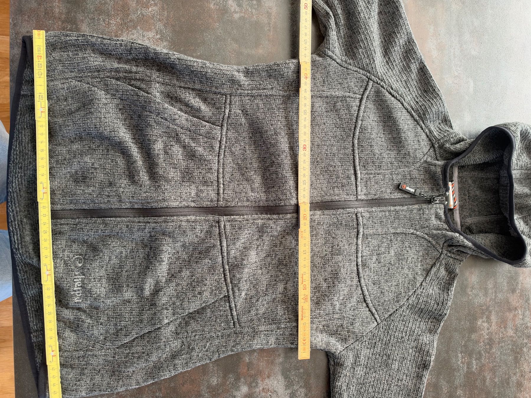 Sherpa Jacken: Sherpa Jacke – Gebraucht aus Brig von eyra2000 7