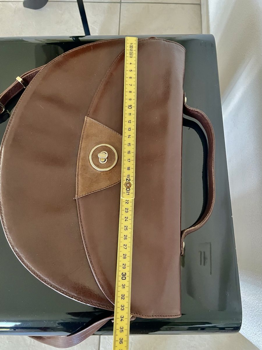 Borse da donna: Vintage Leder Handtasche  – Usato da Richterswil venduto da Prangins9 5