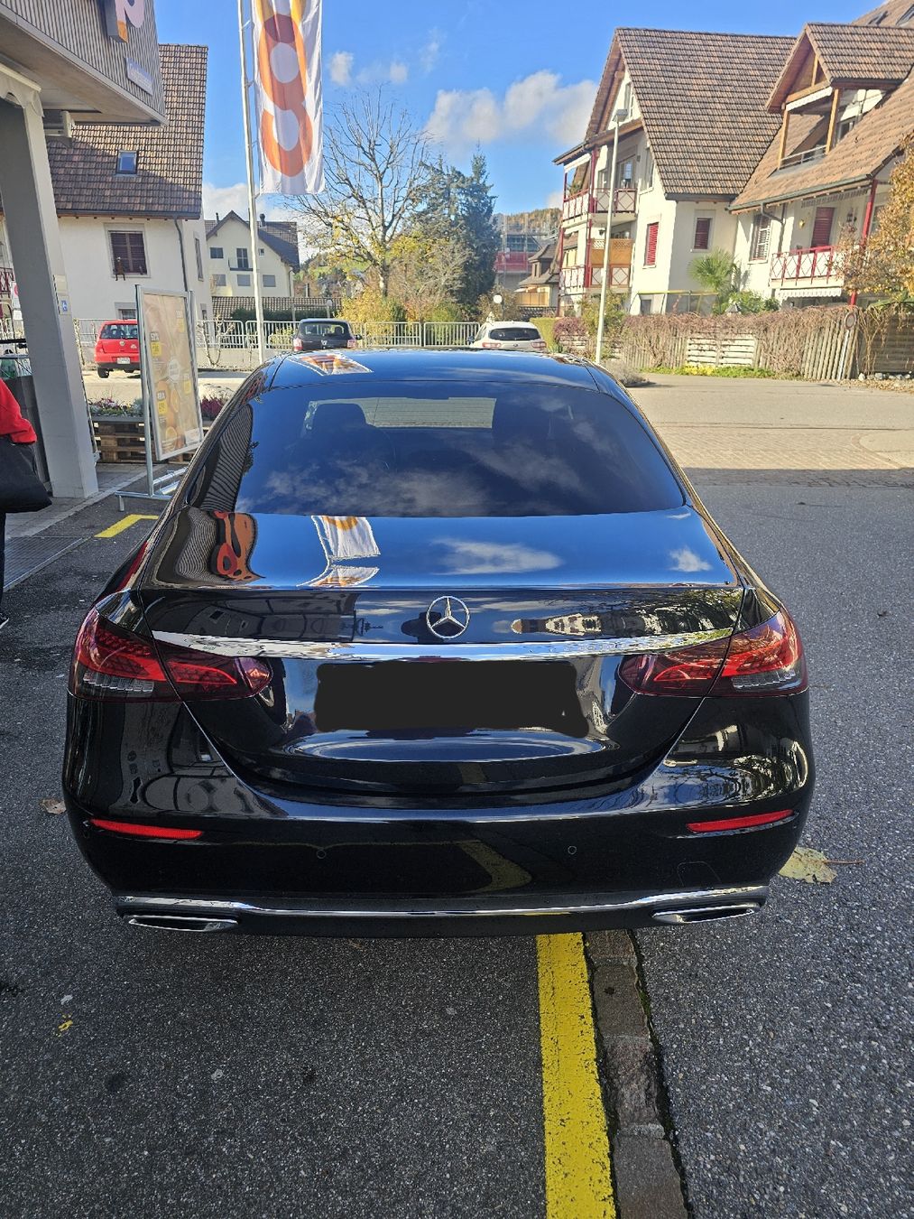 Mercedes-Benz Automobili: Mercedes-Benz E220d 4Matic – Usato da Wetzikon ZH venduto da tlac 1