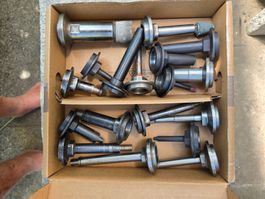 17 Schieifspindel-Aufnahmen Typ UJ70 Innengewinde M30x1.5