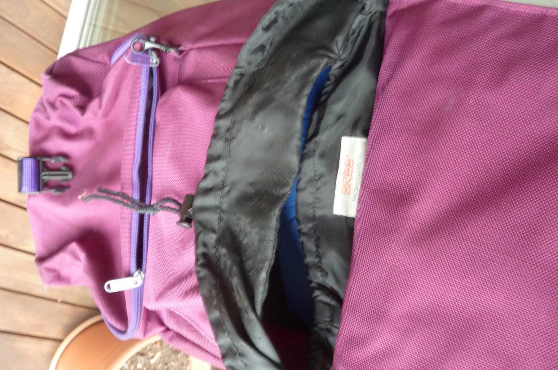 Bree Zaini: WANDERRUCKSACK MARKE BREE MIT FÄCHERN. ROT. UNGEBRAUCHT – Nuovo (secondo la descrizione) da Zürich venduto da Rrehsuah 2