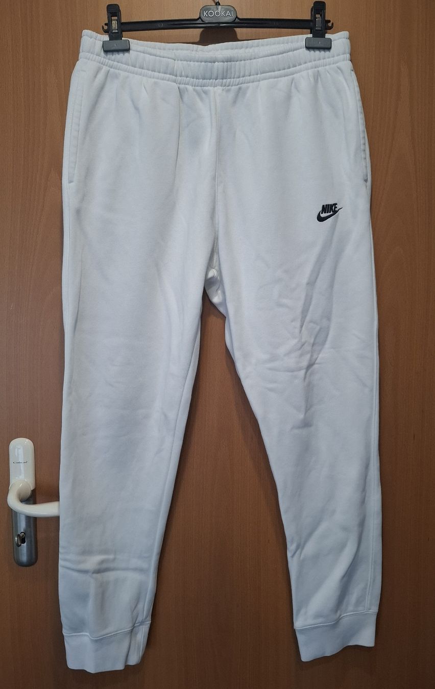 Nike Pantaloni: Nike Jogginghose XL – Usato da Balzers venduto da mackfose