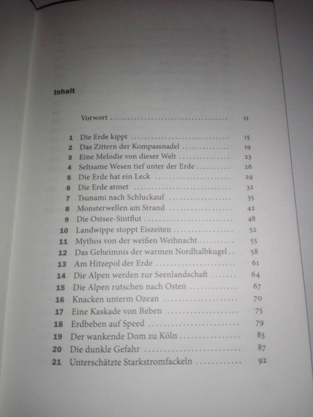 Libri: Die Erde hat ein Leck & andere rätselhafte Phänomene unseres – Usato da St.Gallen venduto da elk2022 2