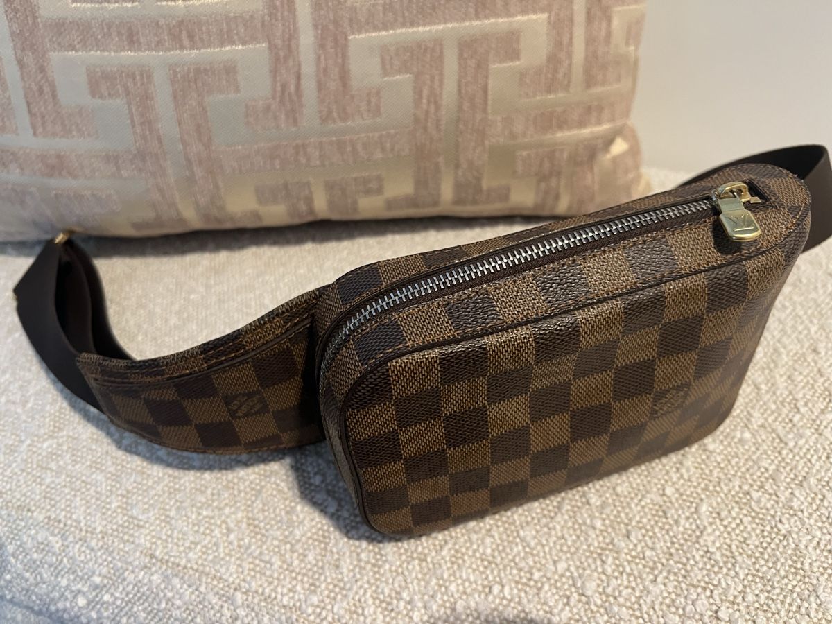 Louis Vuitton Borse: Geronimos - Louis Vuitton - Schultertasche / Bauchtasche – Usato da Altendorf venduto da wqv_97 1