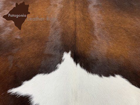 Tappeti: echtes Kuhfell Teppich exotic tricolor – Nuovo e nell'imballaggio originale da Arbedo venduto da patagonialeatherrugs 1