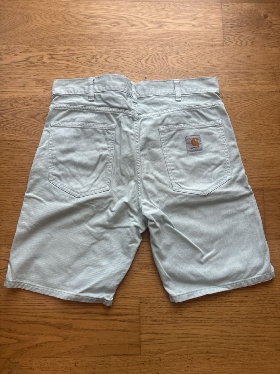 Carhartt Jeans: Carhartt Jeans shorts, hellblau – Usato da Maienfeld venduto da jar_n9qt