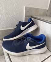 Nike Tanjun Sneaker