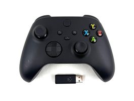 XBOX Wireless Controller mit AkkuPack und Dongle für Windows