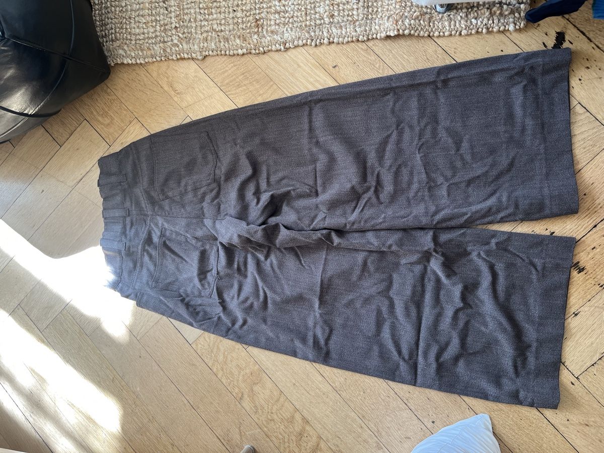 Cos Pantalons: Cos Stoffhose – Neuf (Voir description) à Basel par cat_25m7 1