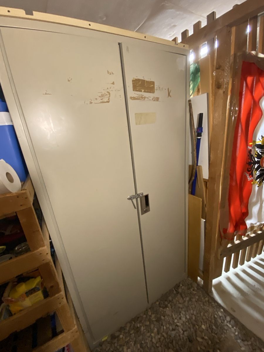 Armadi: Stahlschrank mit Tablar – Usato da Zürich venduto da Ethno1 2