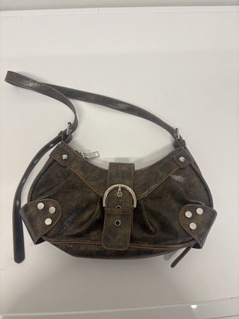 Borsa a tracolla marrone con fibbia, nuova