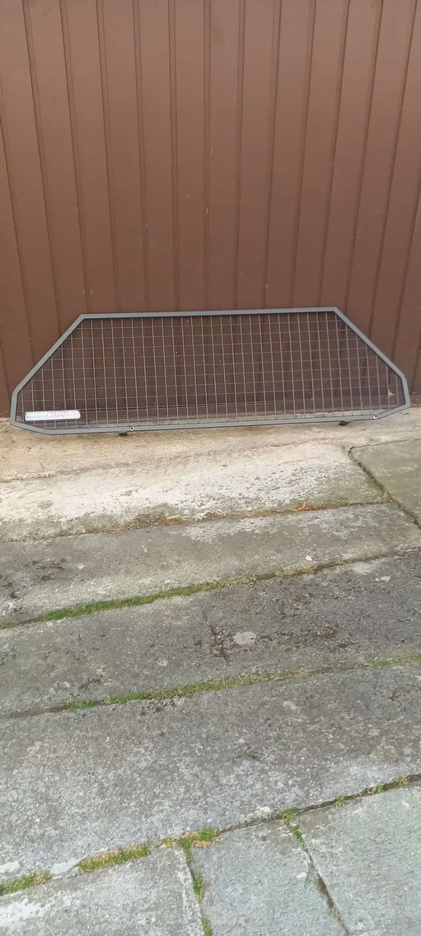 Cages, transport & sécurité: Hundegitter – D'occasion à Steffisburg par bugre777 3