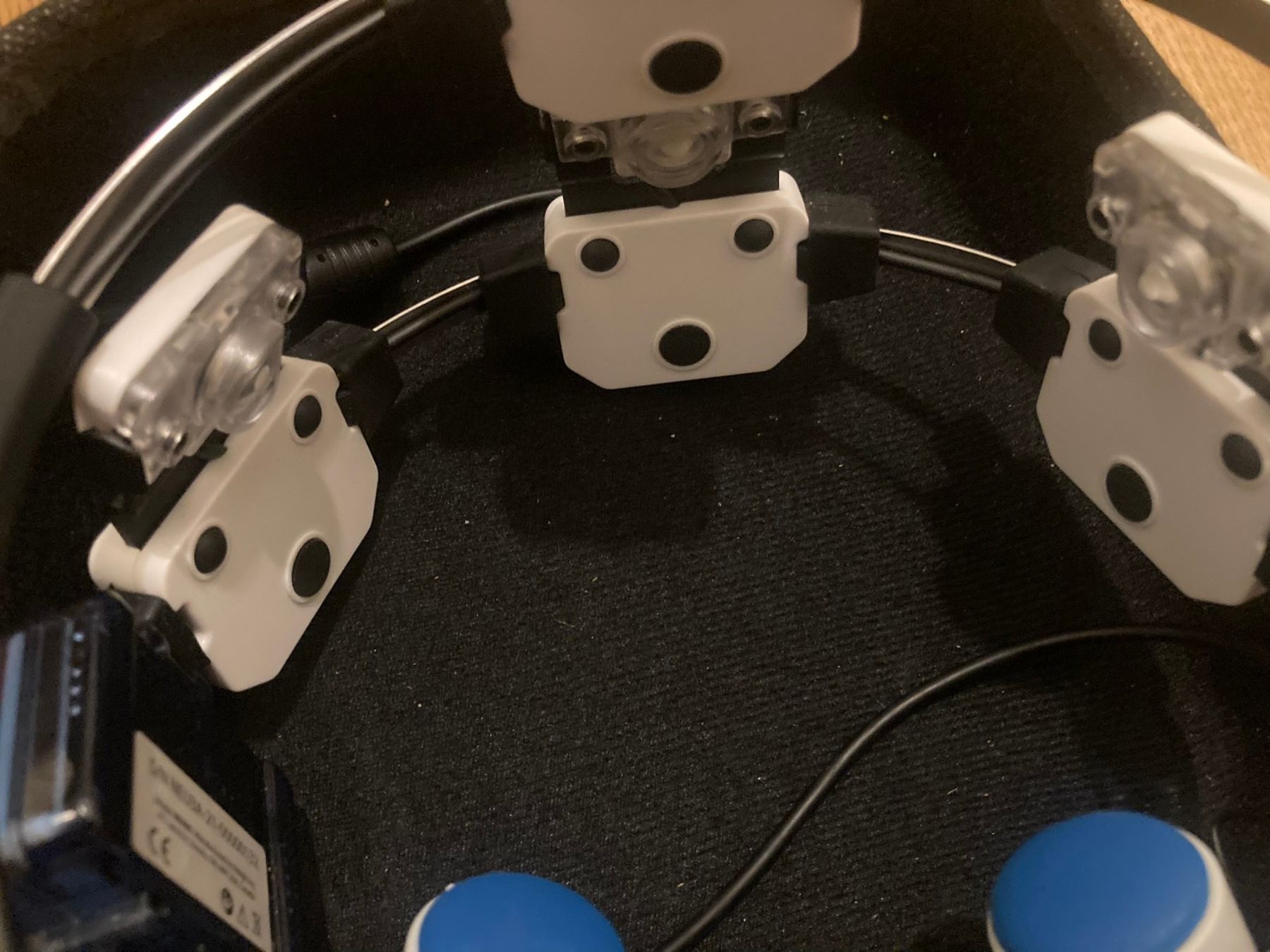 Attrezzature mediche: Vielight Neuro Alpha 3 – Usato da Glattbrugg venduto da Me1996 2