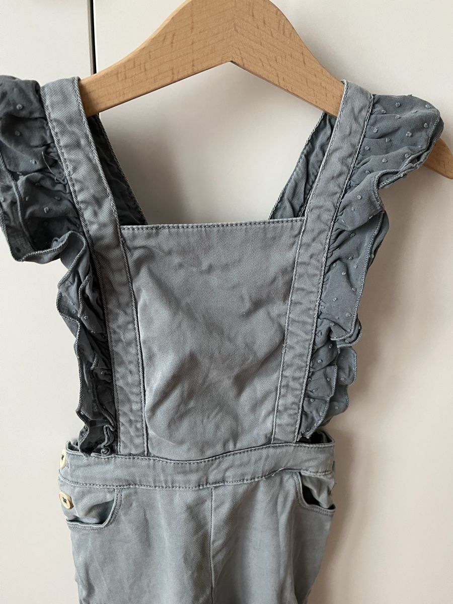 Zara Jumpsuits: wunderschöne Latzhose von Zara, Grösse 98 – Gebraucht aus Männedorf von Qurop