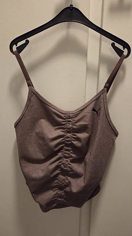 Puma Top: PUMA Sporttop, S/36 – Usato da Bern venduto da nigq