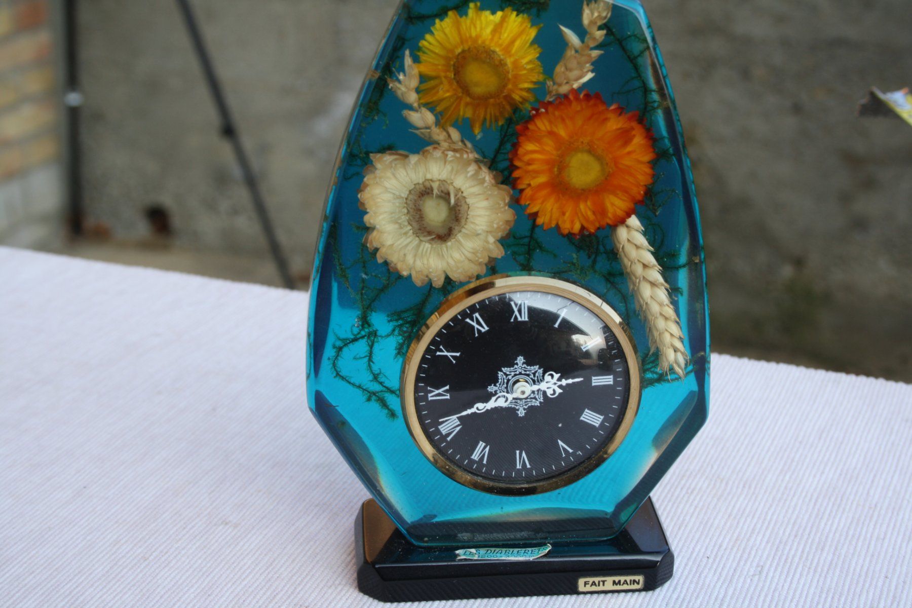 Stand- & Wanduhren: TISCHUHR VINTAGE – Gebraucht aus Wauwil von Pneuedy 1