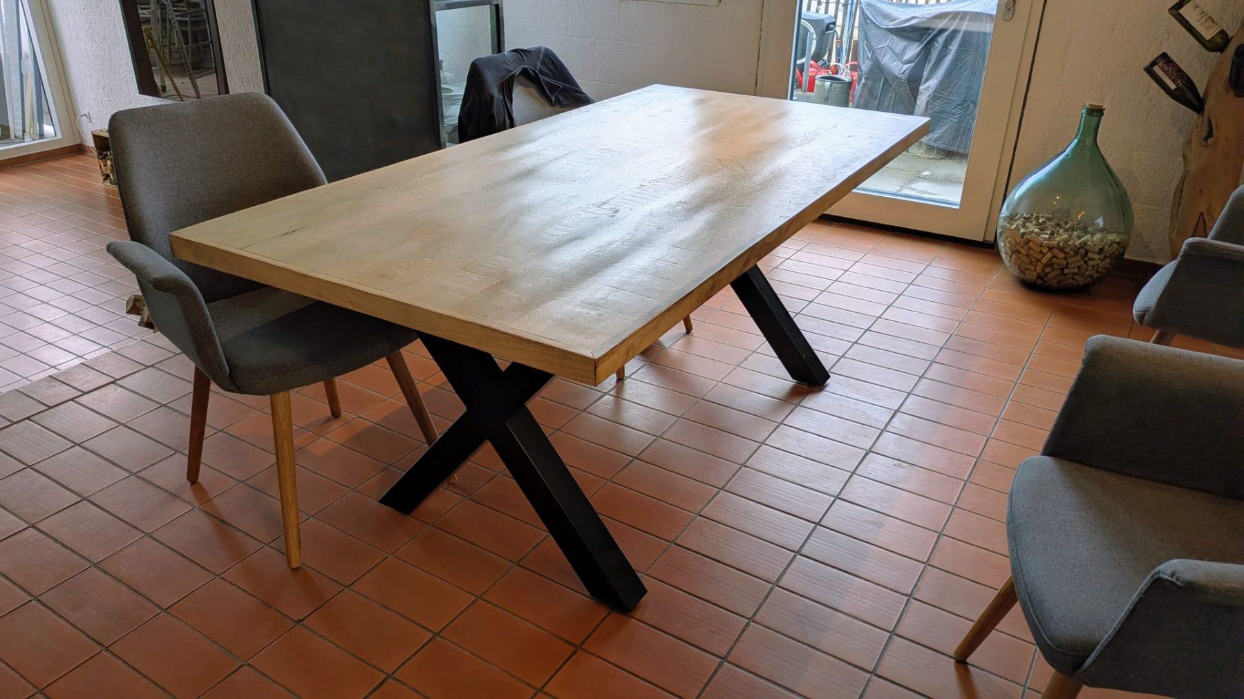 Tavoli: Esstisch Mangoholz – Usato da Birrhard venduto da Kuona12 2