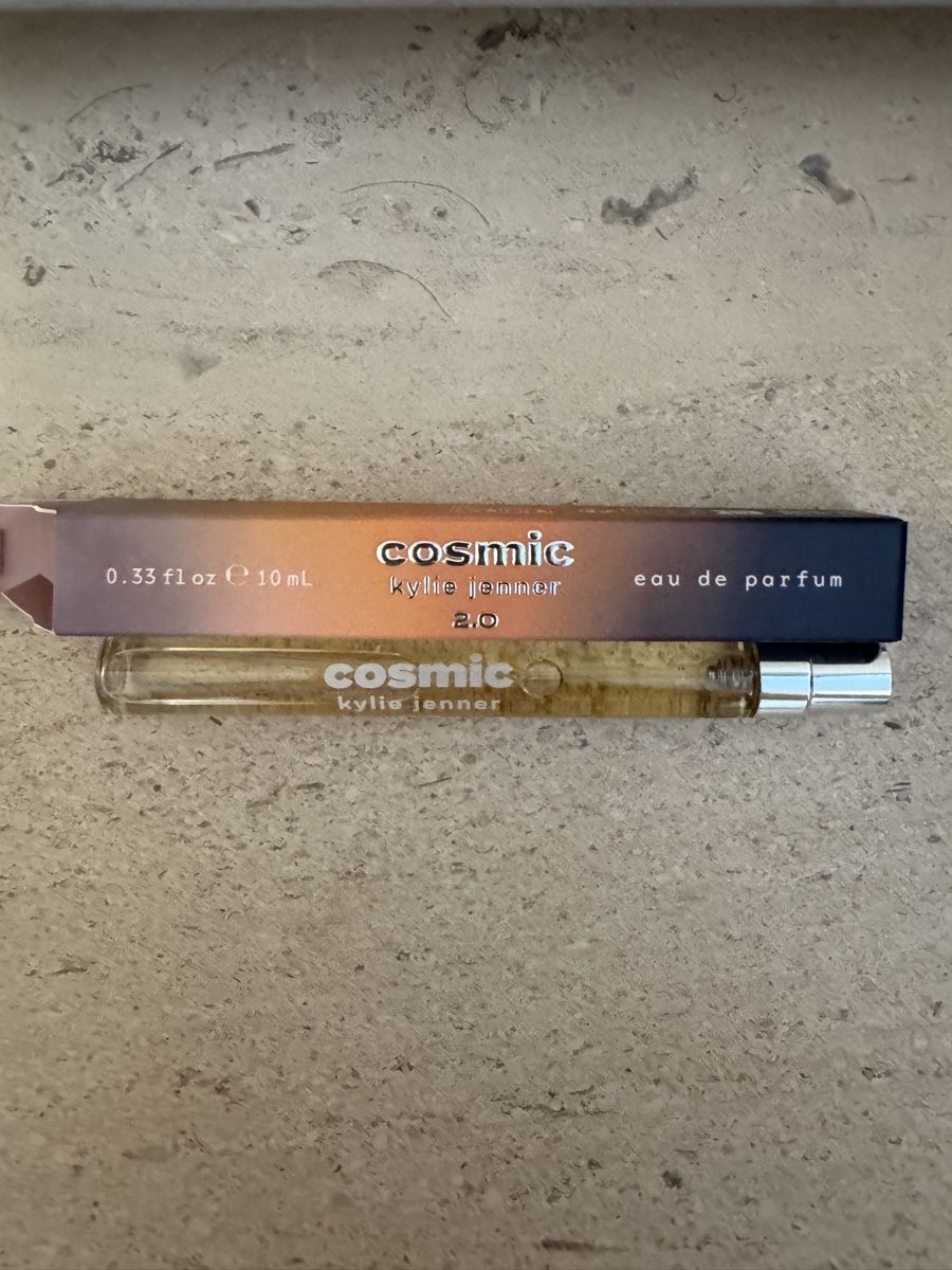Parfum & Eau de Toilette: Cosmic 2.0 Kylie Jenner 10ml – Gebraucht aus Kilchberg ZH von zimna 1